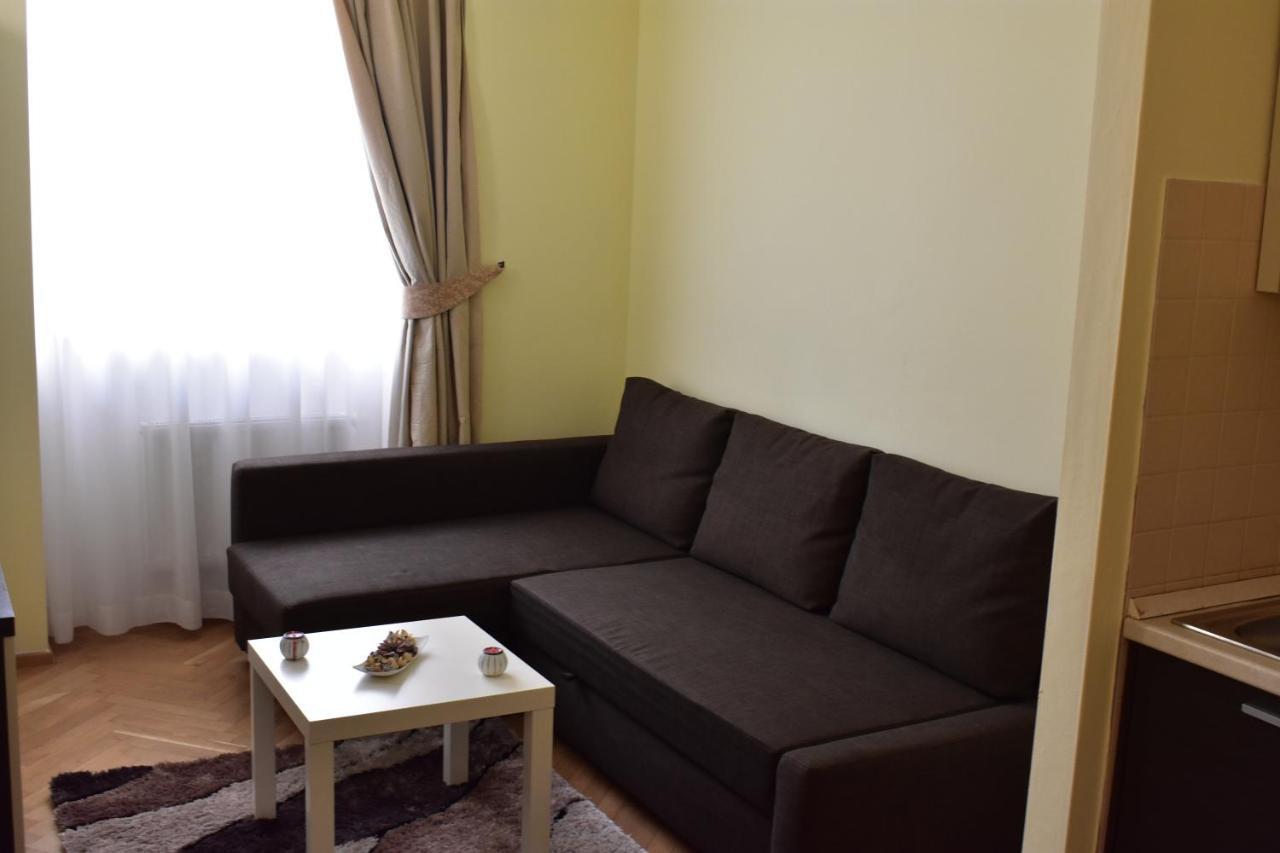 Apartment Vikroria - Halkova 5 Prag Eksteriør billede