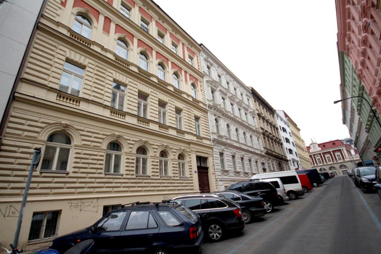 Apartment Vikroria - Halkova 5 Prag Eksteriør billede