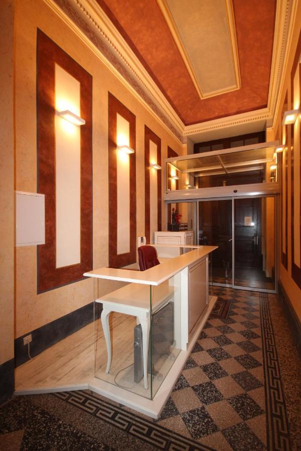 Apartment Vikroria - Halkova 5 Prag Eksteriør billede