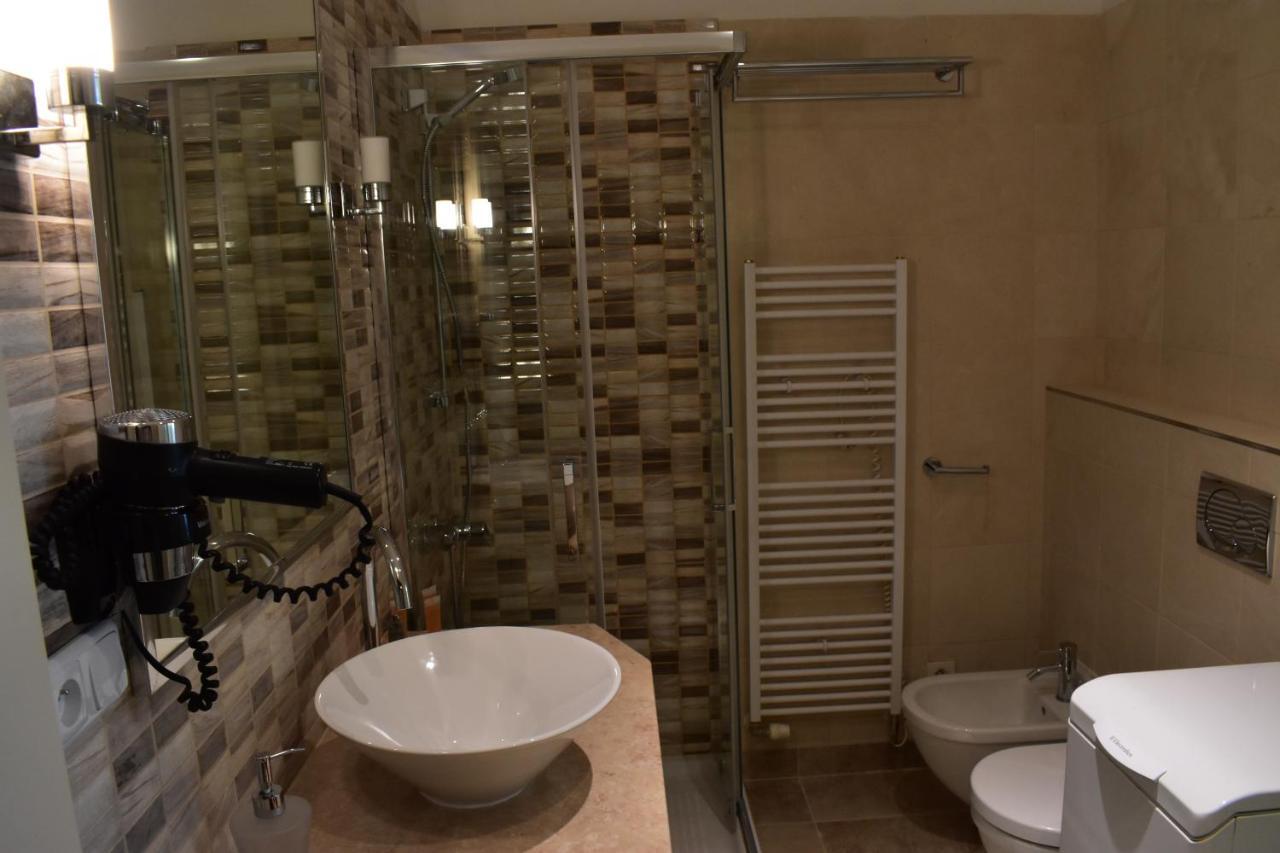 Apartment Vikroria - Halkova 5 Prag Eksteriør billede